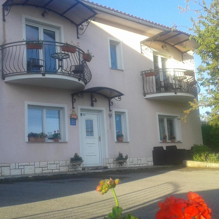 Guest House Surina Rupa Exterior foto
