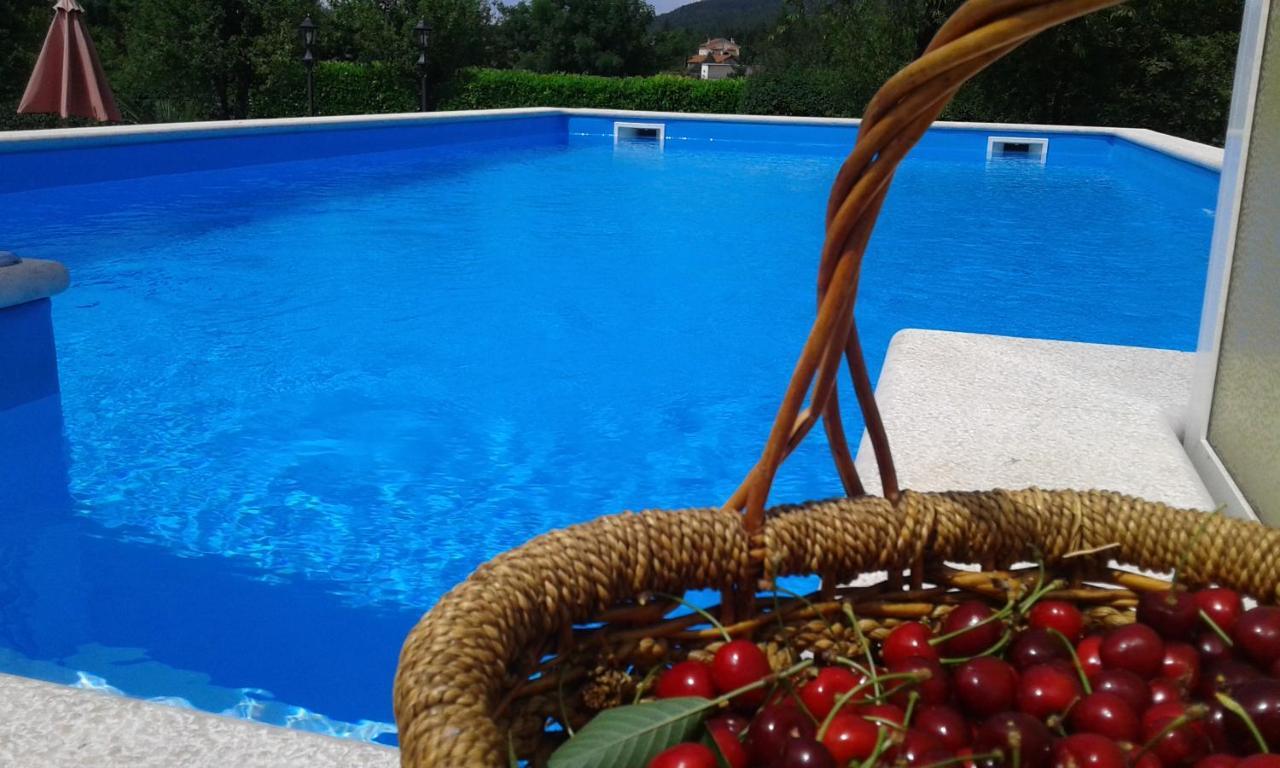 Guest House Surina Rupa Exterior foto
