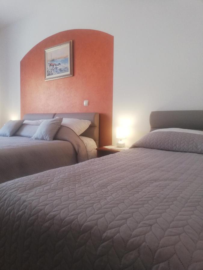 Guest House Surina Rupa Exterior foto