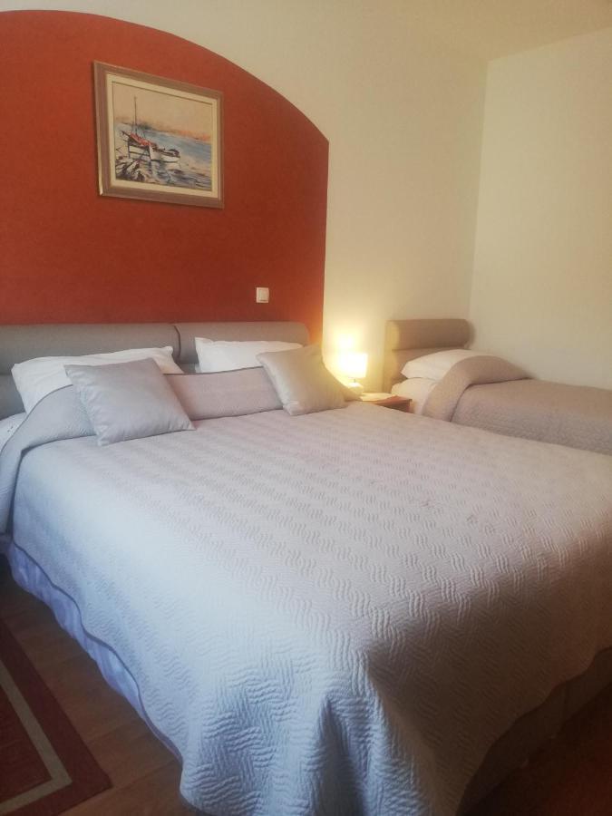 Guest House Surina Rupa Exterior foto