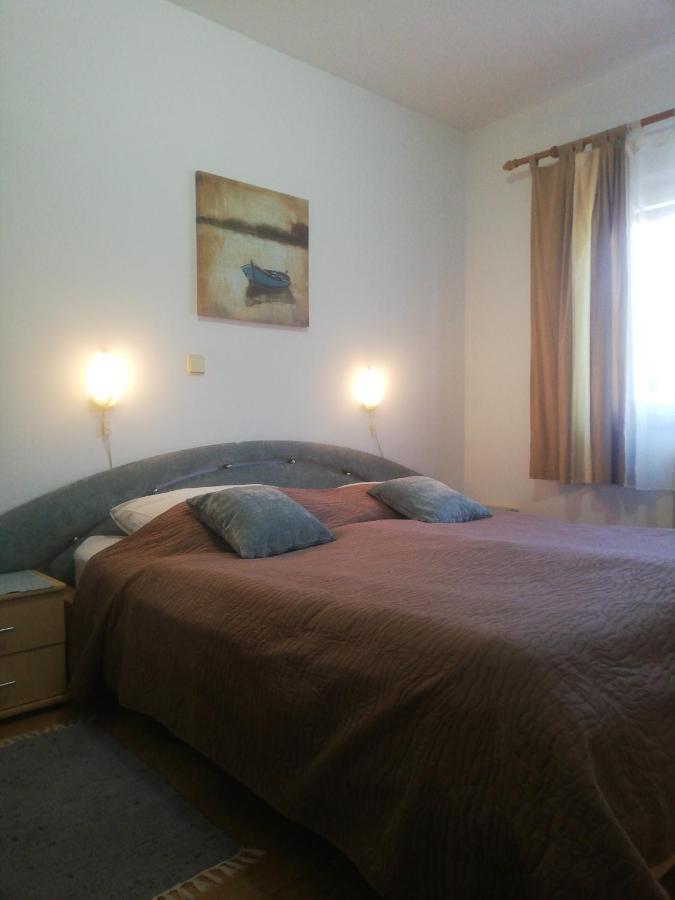 Guest House Surina Rupa Exterior foto