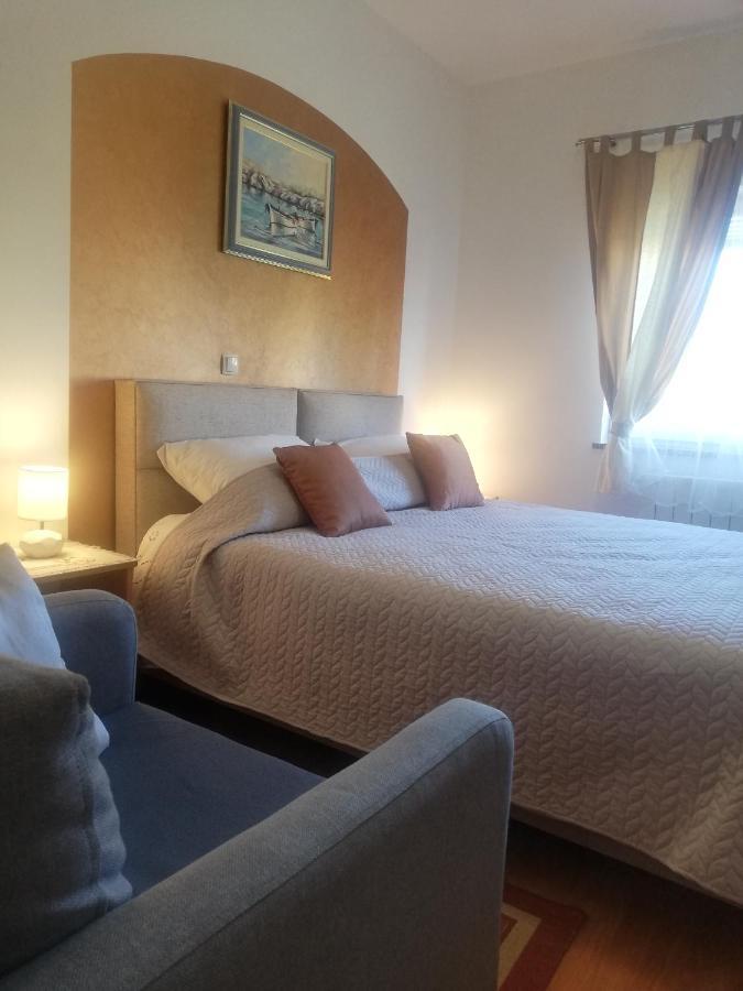 Guest House Surina Rupa Exterior foto