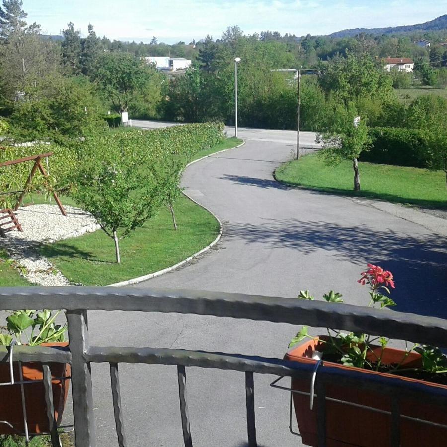 Guest House Surina Rupa Exterior foto