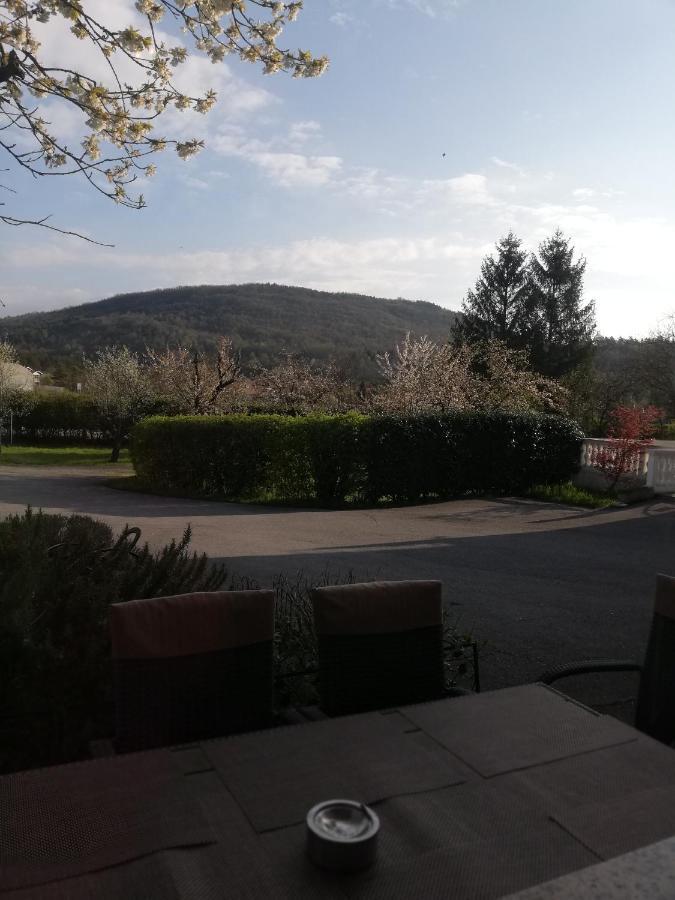 Guest House Surina Rupa Exterior foto
