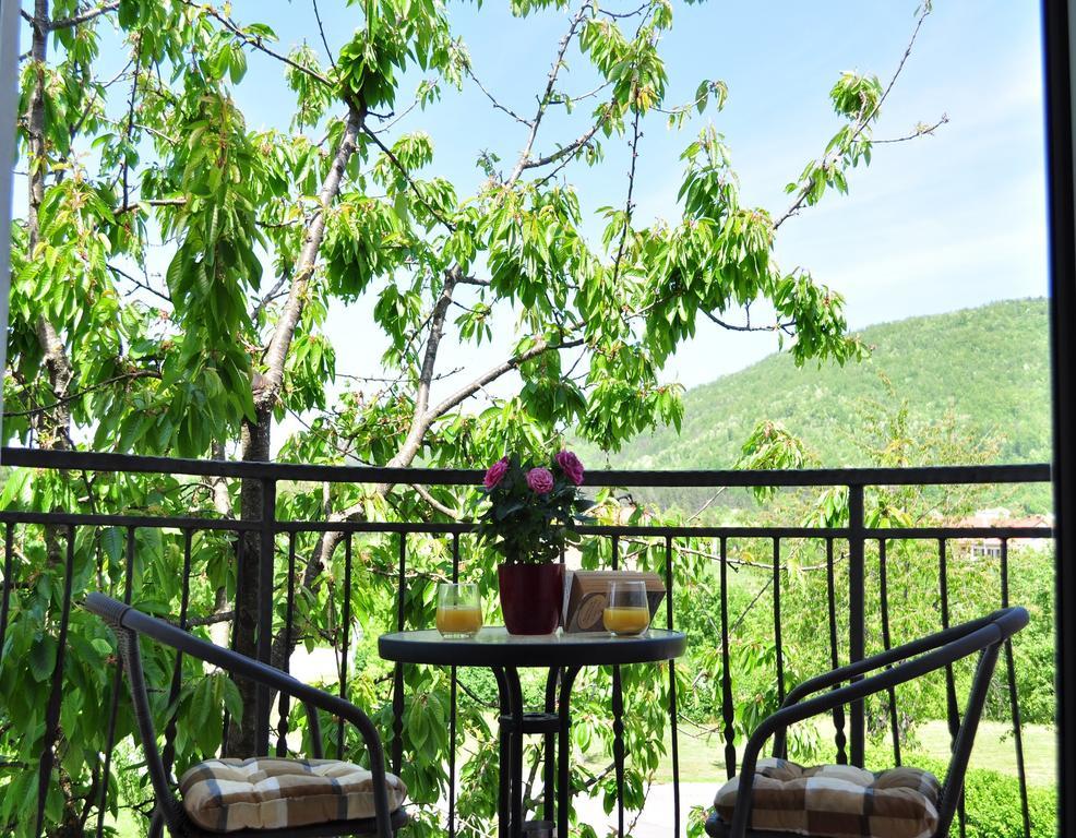 Guest House Surina Rupa Habitación foto