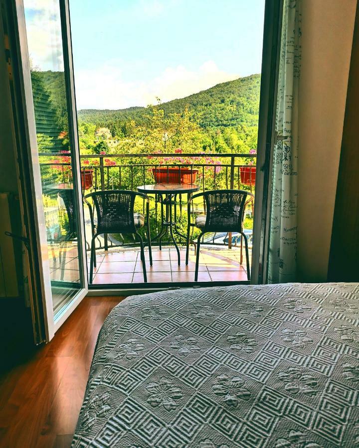 Guest House Surina Rupa Exterior foto